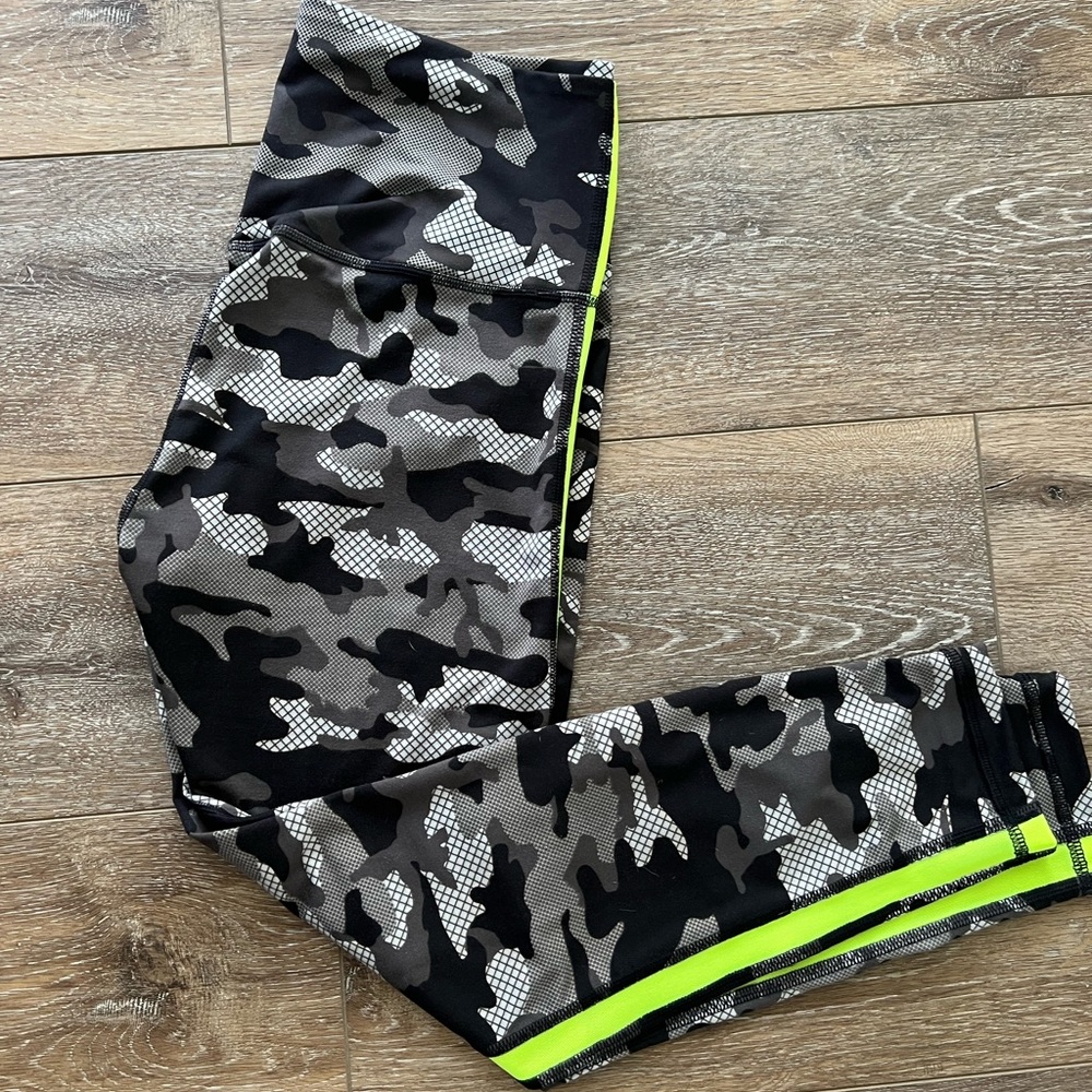 ✨NWOT Leggings ✨